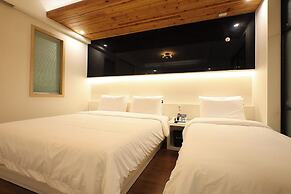 Hound Hotel Daeyeon