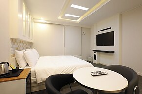 Hound Hotel Daeyeon