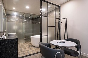 Hound Hotel Daeyeon