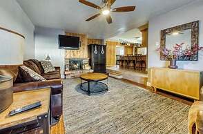 Spacious 3BR Home with Workspace