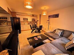 Spacious 2-bed Flat Next to Piccadilly Station