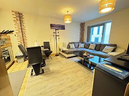 Spacious 2-bed Flat Next to Piccadilly Station