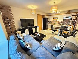 Spacious 2-bed Flat Next to Piccadilly Station