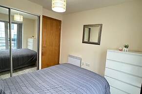 Spacious 2-bed Flat Next to Piccadilly Station