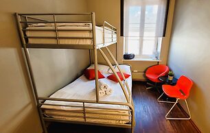 Chmielna Guest House