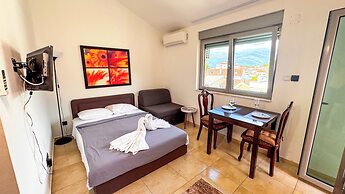 Qumi Apartments