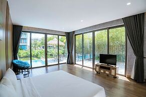 Gold Riverside Apartment & Villa