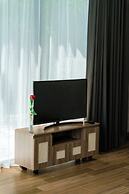 Gold Riverside Apartment & Villa