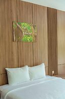 Gold Riverside Apartment & Villa