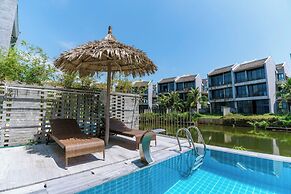 Gold Riverside Apartment & Villa