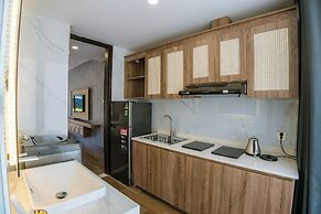 Gold Riverside Apartment & Villa