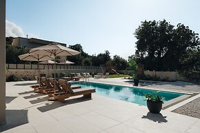 Georgia Villa - With Private Pool