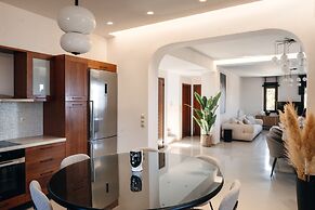 Georgia Villa - With Private Pool