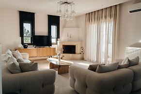 Georgia Villa - With Private Pool