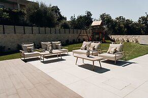 Georgia Villa - With Private Pool