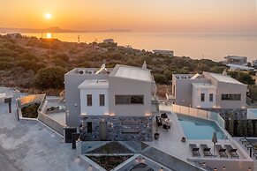 Skyfall Villas - With 12 Bedrooms