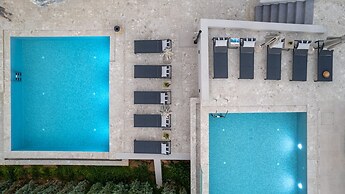 Skyfall Villas - With 12 Bedrooms