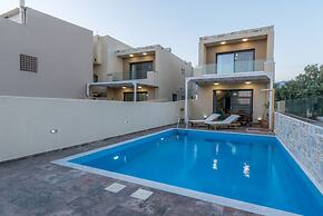Elmara Luxury Villa 1 - Next to the Beach