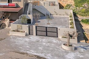 Elysian Villa 2 - With Private Pool