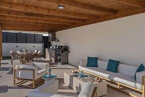 Elysian Villa 2 - With Private Pool