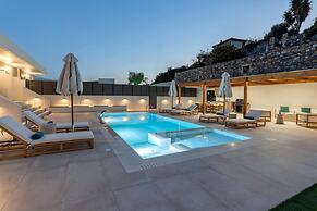 Elysian Villa 2 - With Private Pool