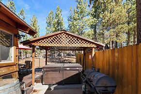 Lakeside Cottage - Charming  Retreat