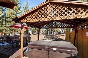 Lakeside Cottage - Charming  Retreat