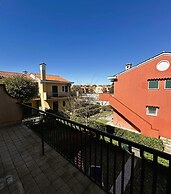 Charming Apartment Near the Beach With Pool