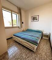 Charming Apartment Near the Beach With Pool