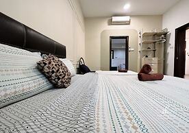 Regalia Residence The Sky Pool Suite