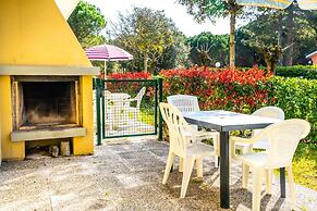 Charming Townhouse With Garden and Pool