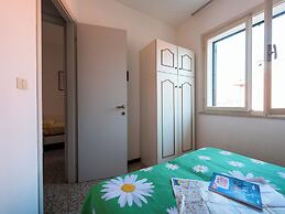 Charming Townhouse With Garden and Pool