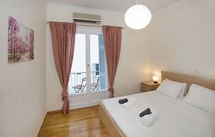 Modern Rental with Cozy Charm by GHH