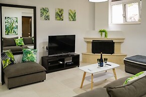 Zircon Gem - Kato Gouves Private Garden Oasis