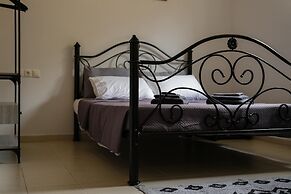 Zircon Gem - Kato Gouves Private Garden Oasis