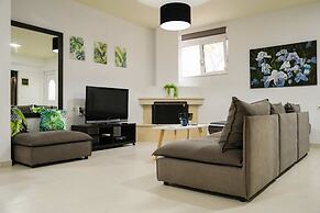 Zircon Gem - Kato Gouves Private Garden Oasis