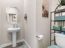 Modern Luxury 4BD Home Near Dallas TX