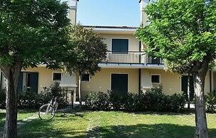 Townhouse With Garden and Pool in Bibione