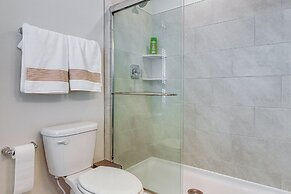 2 Mi to Dtwn Frederick: Updated Townhome