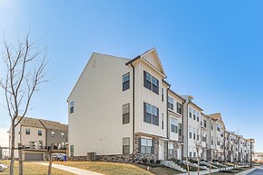 2 Mi to Dtwn Frederick: Updated Townhome