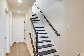 2 Mi to Dtwn Frederick: Updated Townhome