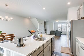2 Mi to Dtwn Frederick: Updated Townhome