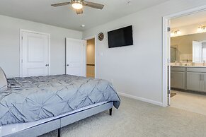 2 Mi to Dtwn Frederick: Updated Townhome
