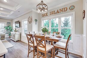 2 Mi to Long Beach: Home w/ Patio & Putting Green!