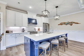 2 Mi to Long Beach: Home w/ Patio & Putting Green!