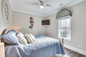 2 Mi to Long Beach: Home w/ Patio & Putting Green!