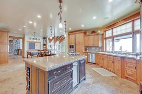 Hot Tub + Views: Luxe Mountain Escape in Yucaipa