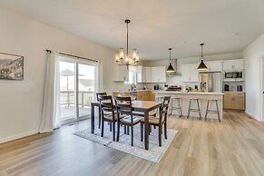 13 Mi to University of Wisconsin: Suburban Home