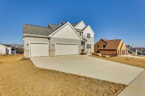 13 Mi to University of Wisconsin: Suburban Home
