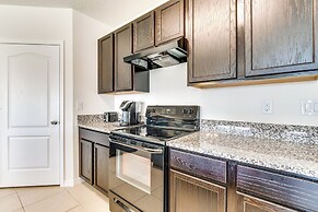 7 Mi to Usta: Waterfront 'tennis House' w/ Yard!